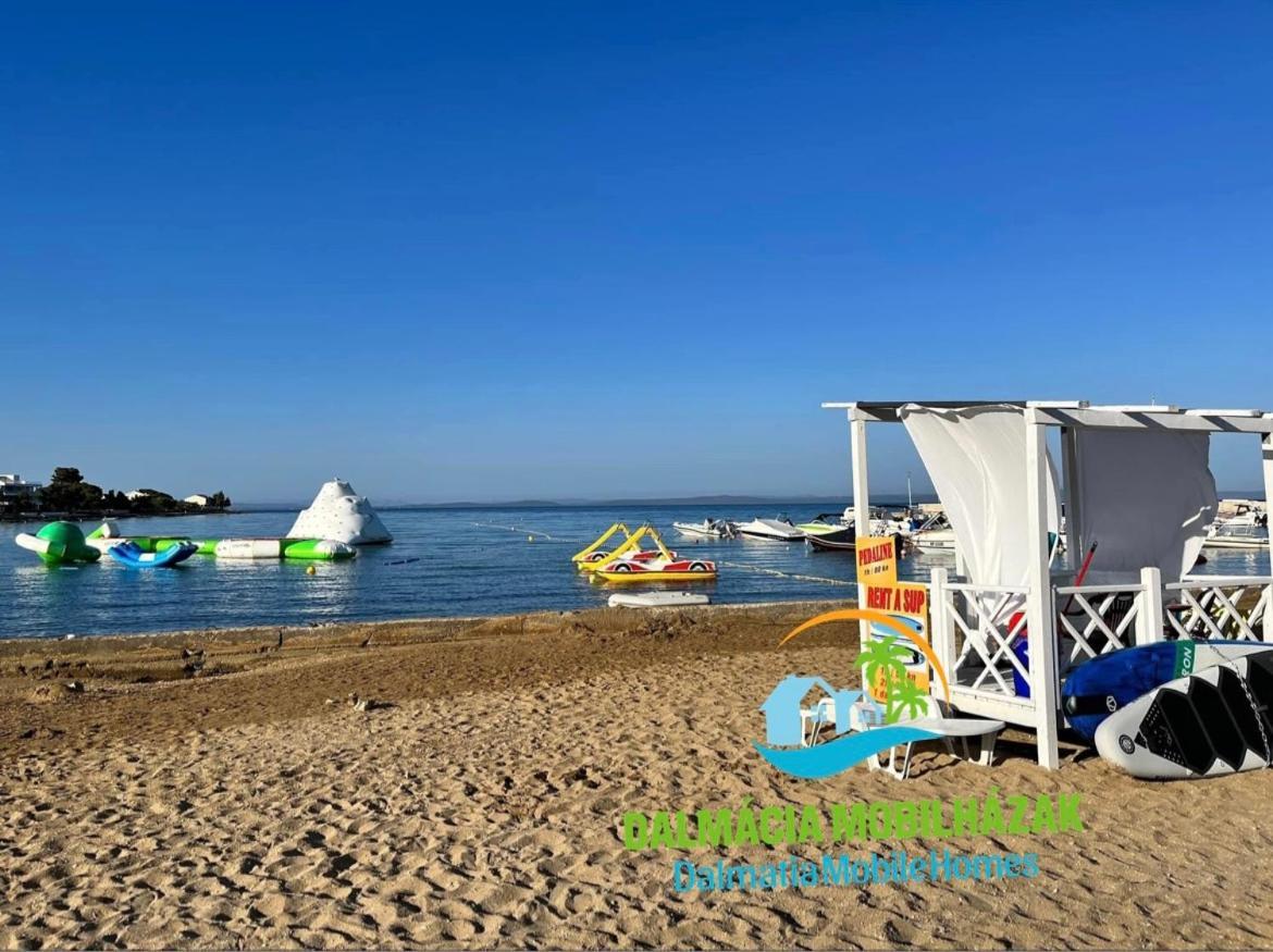 Dalmacia Mobile Homes And Caravans At The Beach Privlaka  Exteriör bild